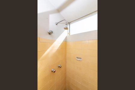 Casa à venda com 400m², 4 quartos e 4 vagas Casa à venda com 400m², 4 quartos e 4 vagasBanheiro da Suíte