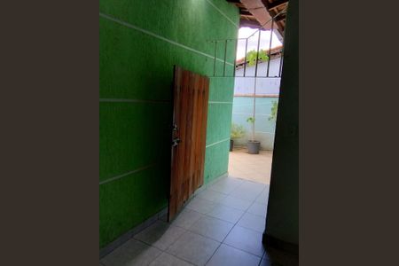 Casa à venda com 4 quartos, 252m² em Vila das Merces, São Paulo