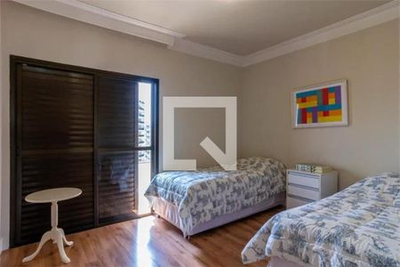 Apartamento à venda com 417m², 4 quartos e 4 vagasSuíte 3