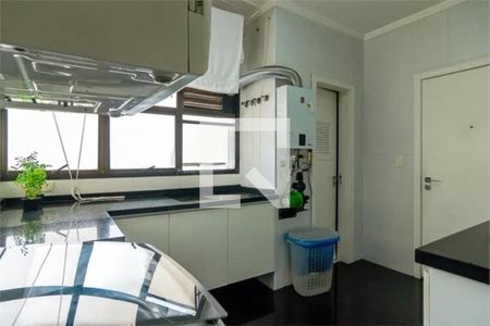 Apartamento à venda com 417m², 4 quartos e 4 vagasÁrea de Serviço