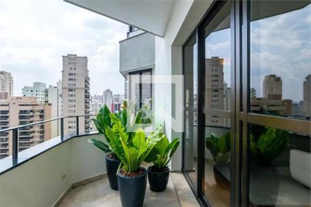 Apartamento à venda com 417m², 4 quartos e 4 vagasVaranda da Suíte 1