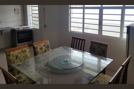 Casa à venda com 3 quartos, 180m² em Vila Pauliceia, São Paulo