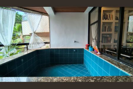 Apartamento à venda com 180m², 5 quartos e 2 vagasVaranda