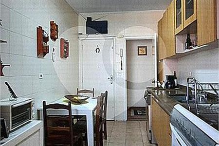 Apartamento à venda com 135m², 3 quartos e 1 vaga