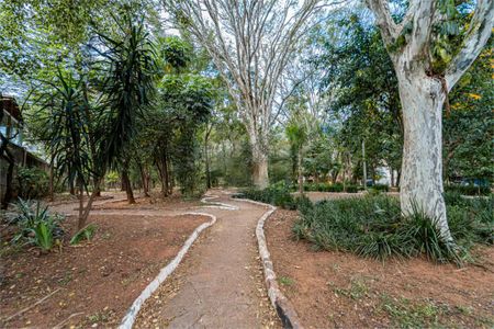 Casa à venda com 140m², 2 quartos e 2 vagas