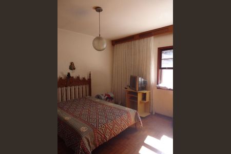 Casa à venda com 4 quartos, 200m² em Cidade Ademar, São Paulo