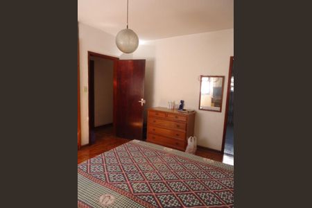 Casa à venda com 4 quartos, 200m² em Cidade Ademar, São Paulo