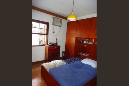 Casa à venda com 4 quartos, 200m² em Cidade Ademar, São Paulo