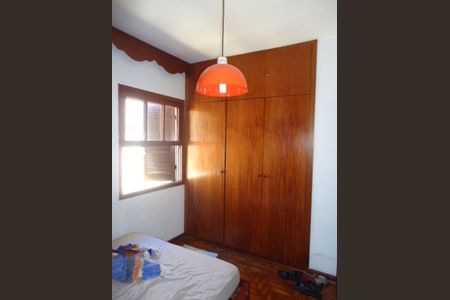 Casa à venda com 4 quartos, 200m² em Cidade Ademar, São Paulo