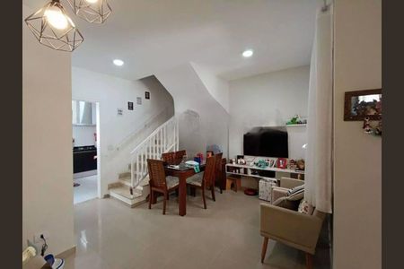 Casa à venda com 3 quartos, 97m² em Jardim Sarah, São Paulo