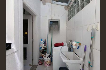 Casa à venda com 3 quartos, 97m² em Jardim Sarah, São Paulo