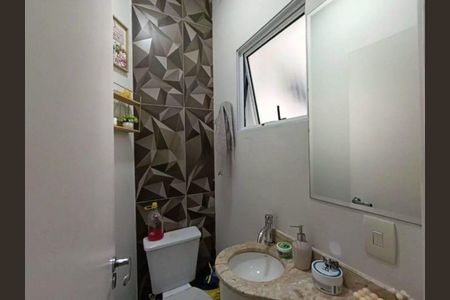 Casa à venda com 3 quartos, 97m² em Jardim Sarah, São Paulo