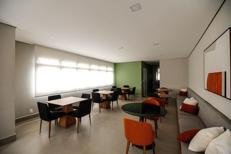 Apartamento para alugar com 48m², 2 quartos e sem vagaÁrea comum - Salão de festas