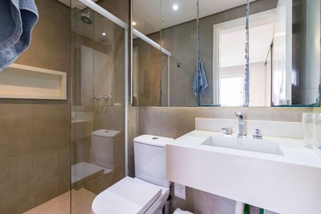 Apartamento à venda com 75m², 1 quarto e 1 vaga Apartamento à venda com 75m², 1 quarto e 1 vagaBanheiro da Suíte