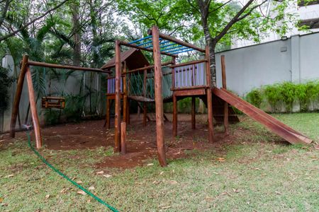 Apartamento à venda com 75m², 1 quarto e 1 vaga Apartamento à venda com 75m², 1 quarto e 1 vagaÁrea comum - Playground