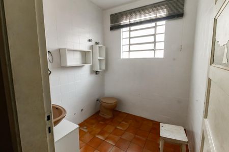 Casa à venda com 125m², 2 quartos e 1 vaga Casa à venda com 125m², 2 quartos e 1 vagaBanheiro