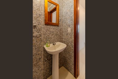 Casa à venda com 77m², 2 quartos e 1 vaga Casa à venda com 77m², 2 quartos e 1 vagaLavabo