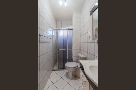 Casa à venda com 77m², 2 quartos e 1 vaga Casa à venda com 77m², 2 quartos e 1 vagaBanheiro