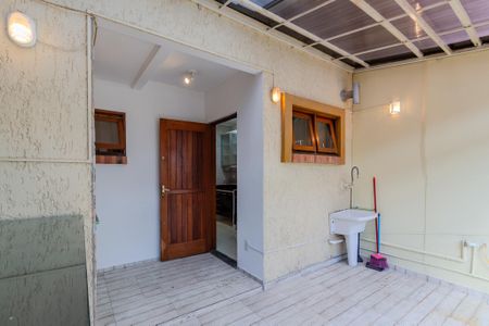 Casa à venda com 77m², 2 quartos e 1 vaga Casa à venda com 77m², 2 quartos e 1 vagaÁrea de Serviço