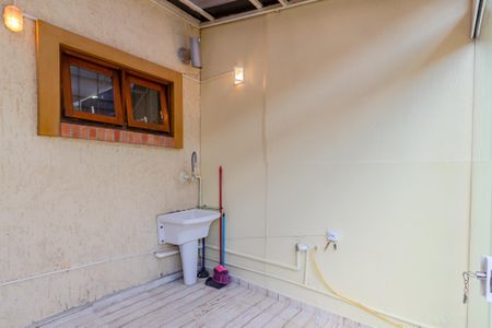 Casa à venda com 77m², 2 quartos e 1 vaga Casa à venda com 77m², 2 quartos e 1 vagaÁrea de Serviço