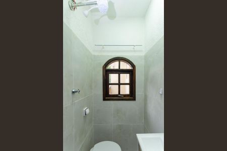 Casa para alugar com 80m², 2 quartos e 1 vagaBanheiro de serviço