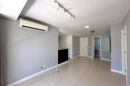 Sala de apartamento para alugar com 3 quartos, 100m² em Botafogo, Rio de Janeiro