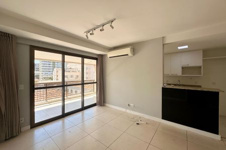 Sala de apartamento para alugar com 3 quartos, 100m² em Botafogo, Rio de Janeiro