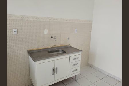 Casa à venda com 80m², 2 quartos e sem vaga