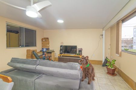 Casa à venda com 80m², 2 quartos e 1 vaga Casa à venda com 80m², 2 quartos e 1 vagaSala