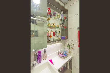 Casa à venda com 80m², 2 quartos e 1 vaga Casa à venda com 80m², 2 quartos e 1 vagaBanheiro Social