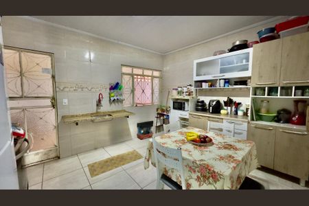 Cozinha de casa à venda com 2 quartos, 240m² em Tropical, Contagem