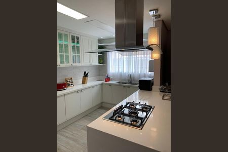 Casa à venda com 300m², 4 quartos e 5 vagas