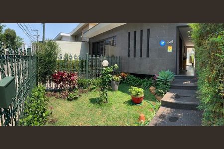 Casa à venda com 300m², 4 quartos e 5 vagas