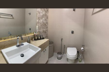 Casa à venda com 300m², 4 quartos e 5 vagas