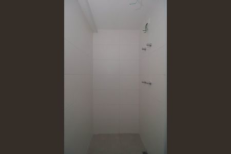 Studio à venda com 42m², 1 quarto e sem vaga Studio à venda com 42m², 1 quarto e sem vagaBanheiro Social