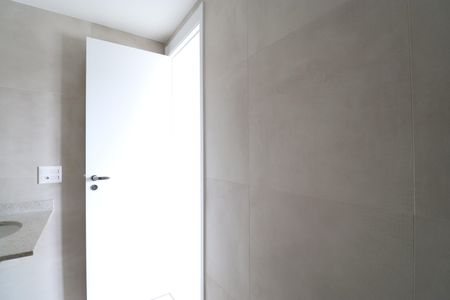 Apartamento à venda com 141m², 3 quartos e 2 vagasBanheiro da Suíte 2