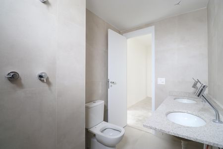 Apartamento à venda com 141m², 3 quartos e 2 vagasBanheiro da Suíte 3