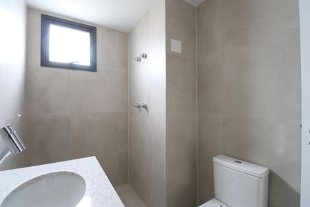 Apartamento à venda com 141m², 3 quartos e 2 vagasBanheiro da Suíte 3