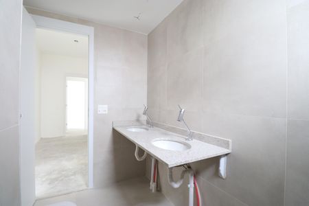 Apartamento à venda com 141m², 3 quartos e 2 vagasBanheiro da Suíte 3