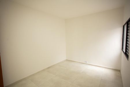 Casa à venda com 100m², 2 quartos e 2 vagasQuarto 2