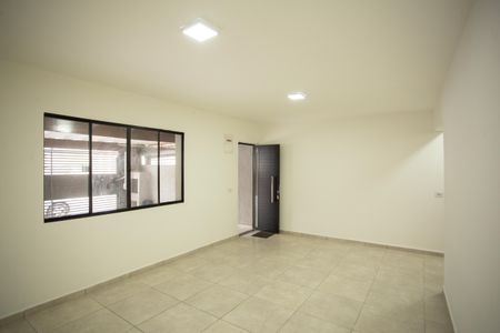 Sala de casa à venda com 2 quartos, 100m² em São Domingos, São Paulo
