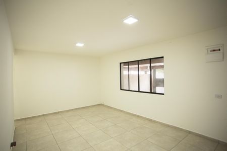 Sala de casa à venda com 2 quartos, 100m² em São Domingos, São Paulo
