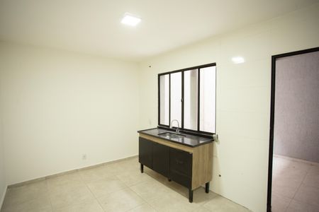 Casa à venda com 100m², 2 quartos e 2 vagasCozinha