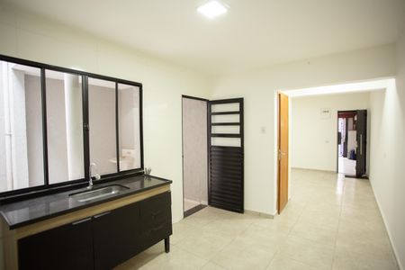 Casa à venda com 100m², 2 quartos e 2 vagasCozinha