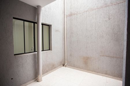 Casa à venda com 100m², 2 quartos e 2 vagasÁrea de Serviço