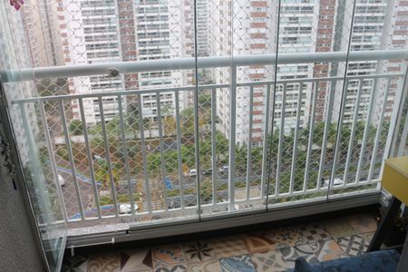 Apartamento à venda com 58m², 2 quartos e 1 vagaVaranda