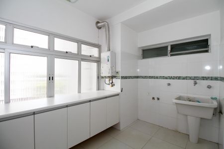 Apartamento à venda com 135m², 3 quartos e 2 vagas Apartamento à venda com 135m², 3 quartos e 2 vagasÁrea de Serviço