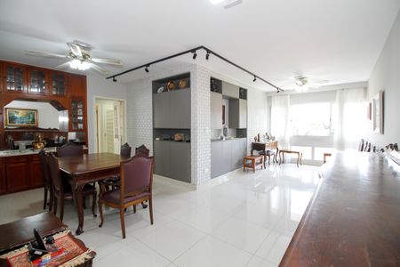 Apartamento à venda com 135m², 3 quartos e 2 vagas Apartamento à venda com 135m², 3 quartos e 2 vagasSala