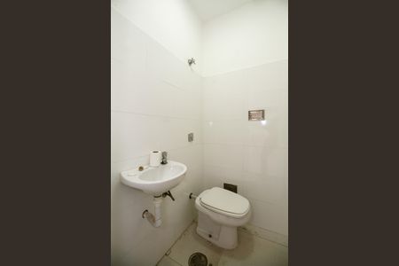 Apartamento à venda com 135m², 3 quartos e 2 vagas Apartamento à venda com 135m², 3 quartos e 2 vagasBanheiro de Serviço