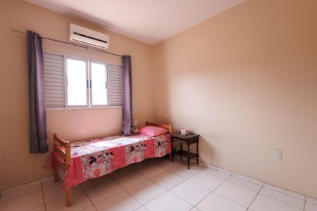 Casa para alugar com 136m², 3 quartos e 2 vagasQuarto 2